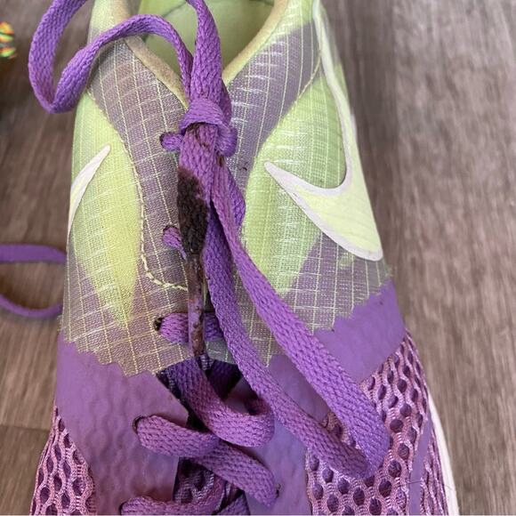 Nike Lime and Purple Lace Up Tennis Shoes 9 - Picture 3 of 7